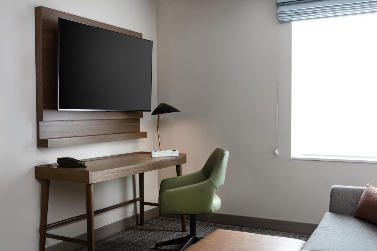 Staybridge Suites - Iowa City - Coralville By Ihg Εξωτερικό φωτογραφία
