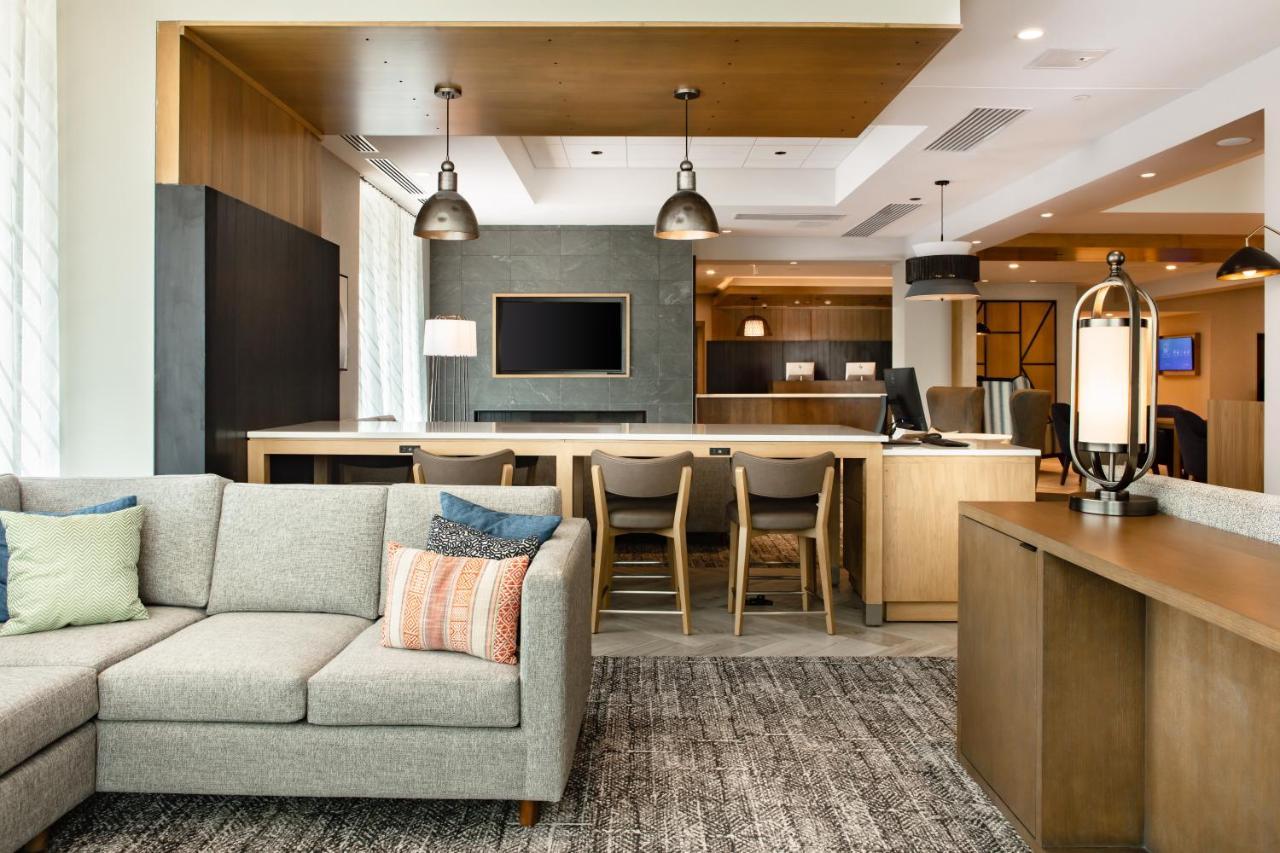Staybridge Suites - Iowa City - Coralville By Ihg Εξωτερικό φωτογραφία