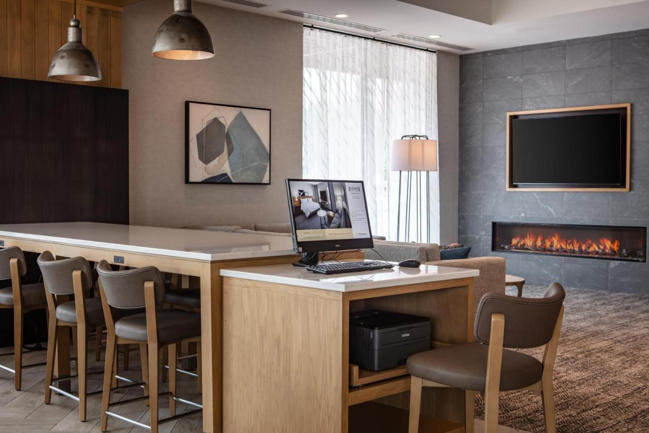 Staybridge Suites - Iowa City - Coralville By Ihg Εξωτερικό φωτογραφία
